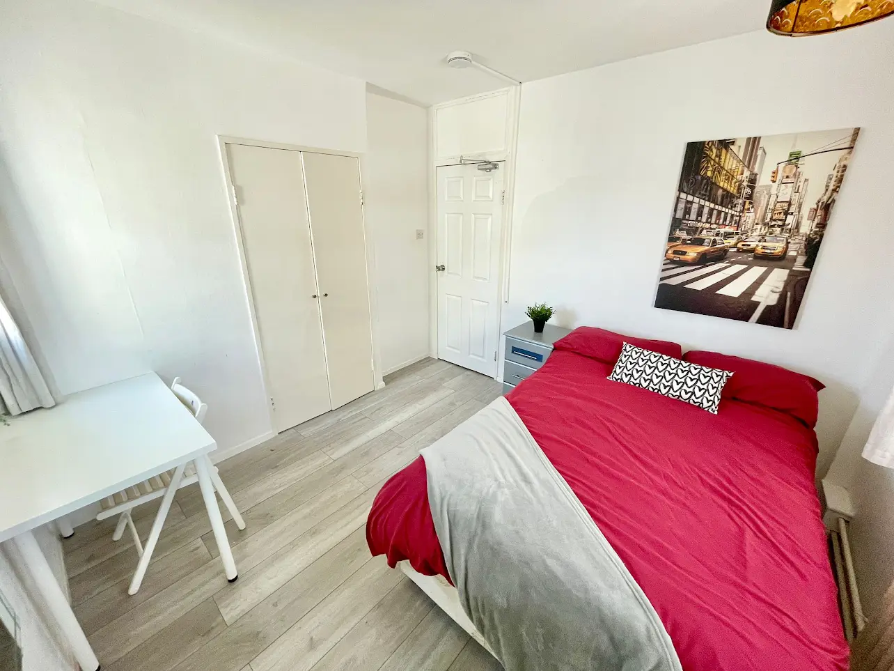 Double room in Victoria / Pimlico